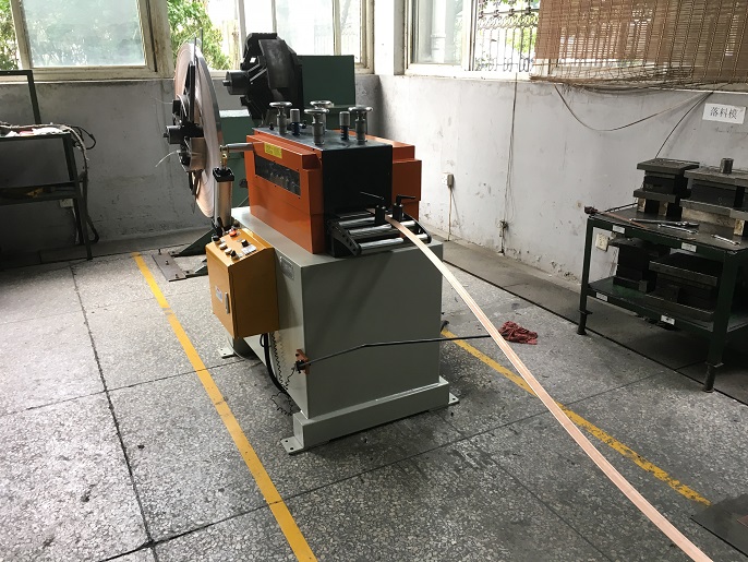 精密矯正機（可掀式）安裝使用現場